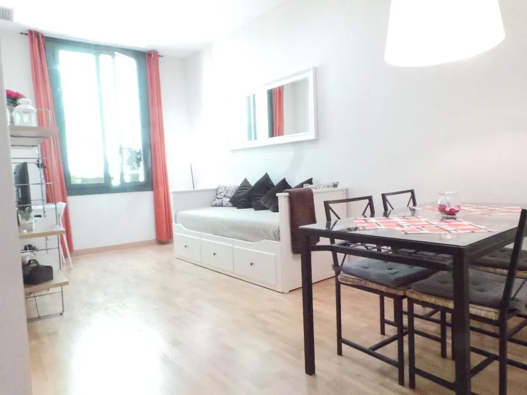 برشلونة Apartments Carrer De La Riereta,15